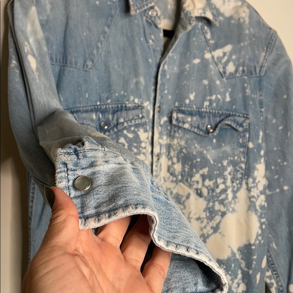 Vintage Gap soft denim button up - Picture 10 of 11